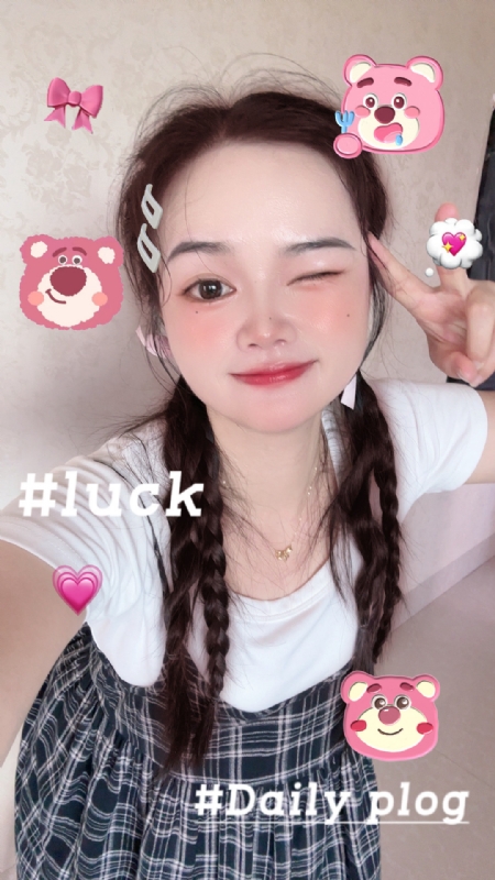 丫头的第四张照片--上杭闪婚服务中心