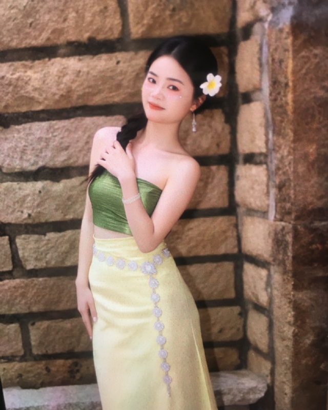 丫头的第六张照片--上杭闪婚服务中心
